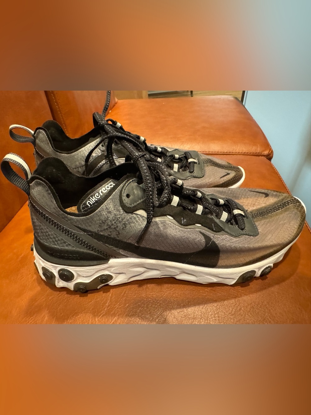 Nike React VT2 Women’s Athletic Sneakers Lightweight. Size 6 - Black/Grey/White